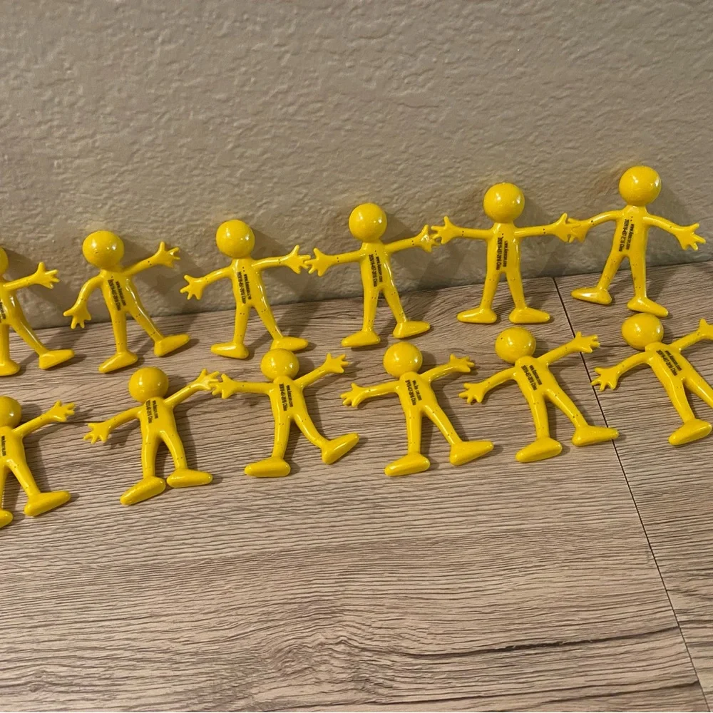 Vintage smiley face yellow rubber toy lot of 12 - Picture 3 of 7